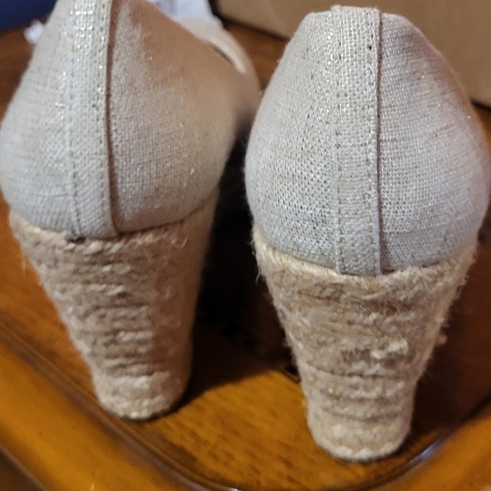 J. Crew Seville Metallic Gold Canvas Espadrille Wedges Size 9 - Picture 7 of 12